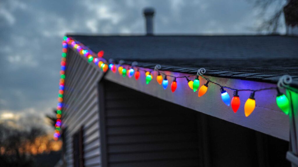 Tips-to-Try-Out-for-Clever-Holiday-Décor-Storage-on-architectureslab