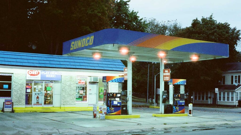 Tips-to-Pay-Less-and-Get-More-Gas-Mileage-at-the-Pumps-on-architectureslab