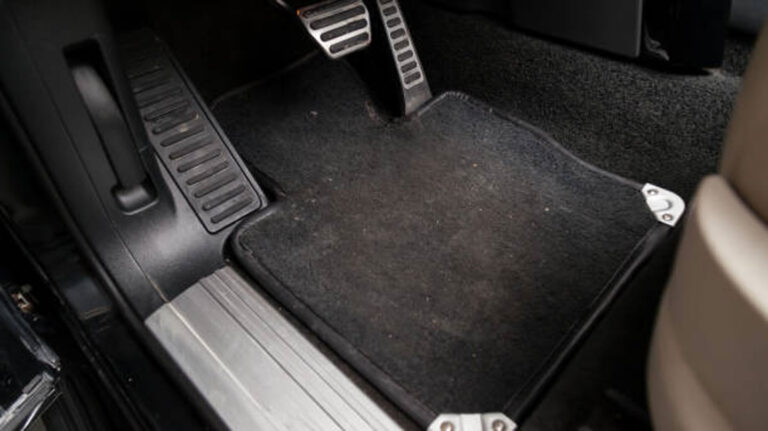 All-Weather-Floor-Mats-Best-Ones-for-Your-Truck-in-2021-on-architectureslab