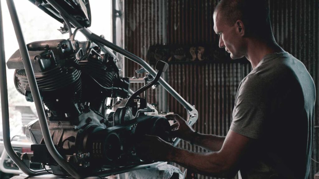 The-Mechanics-Will-Not-Do-What-You-Do-With-Your-Car-on-architectureslab