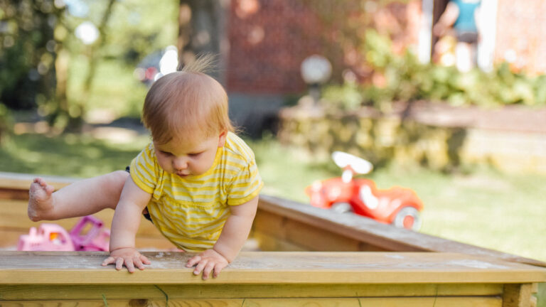 Tips-To-Help-Your-Baby-with-Exploring-Their-Surroundings-on-architectureslab