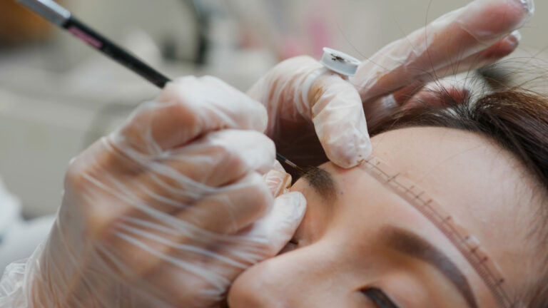 Pros-&-Cons-of-Having-Microblading-Treatment-on-ArchitecturesLab