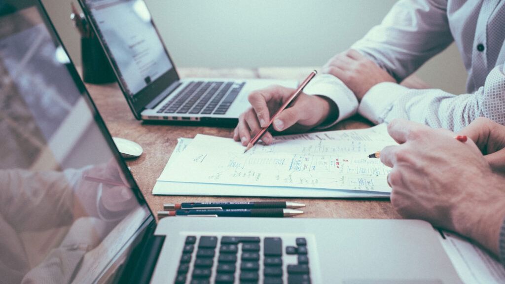 Email-Marketing-Tips-for-Lawyers-to-Double-Their-Rates-on-architectureslab