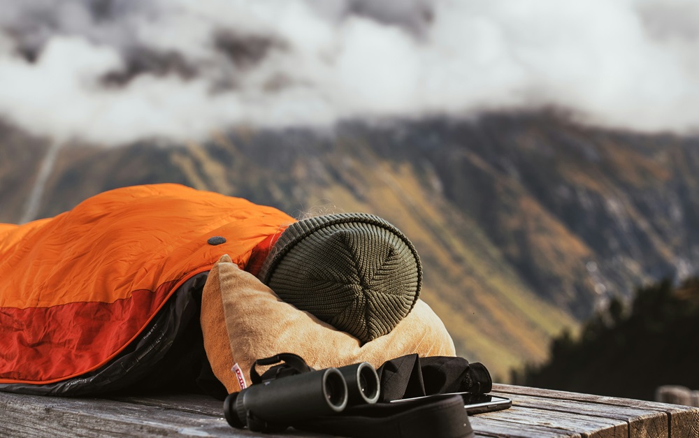 Buying a Sleeping Bag Near You? What to Check in the Store buy sleeping bag near me
